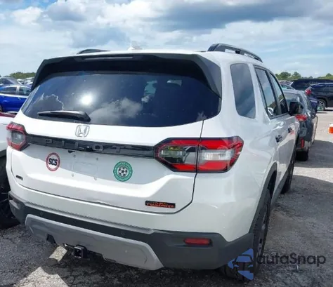 2024 Honda Pilot from USA, damaged, VIN 5FNYG1H65RB031935